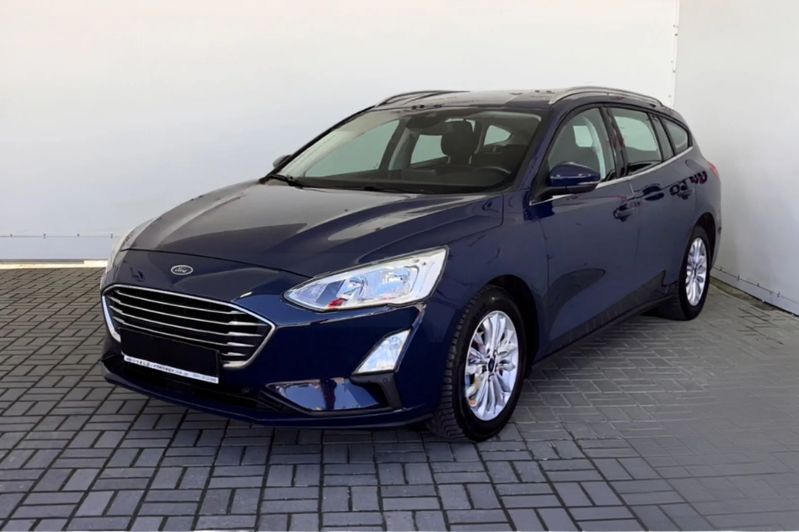 Ford Focus 2018 — темно-синій універсал