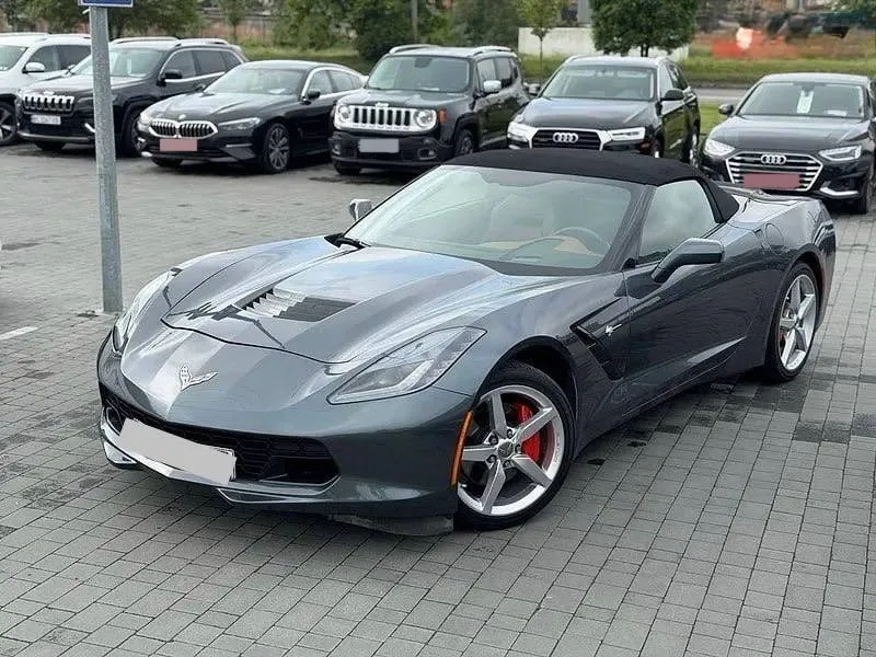 Chevrolet Corvette Stingray 2014 — сірий кабріолет, вигляд спереду збоку