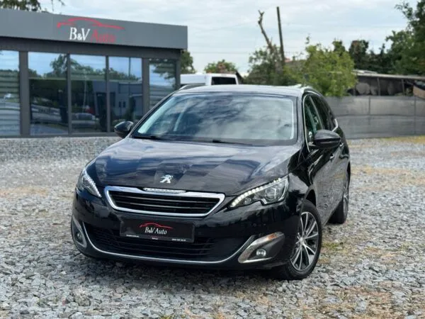 Peugeot 308 SW 2016 — чорний універсал