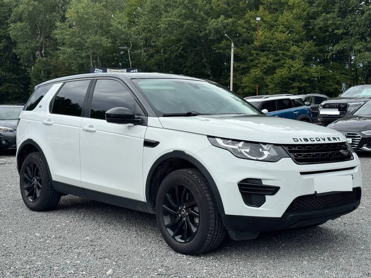 Land Rover Discovery Sport 2016 — білий кросовер