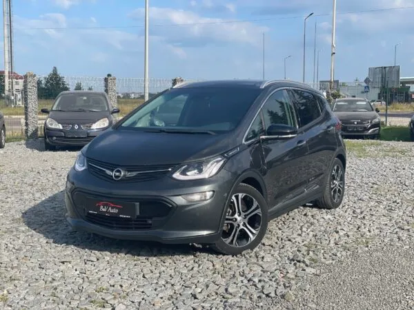 Opel Ampera-e 2017 — сірий електрохетчбек