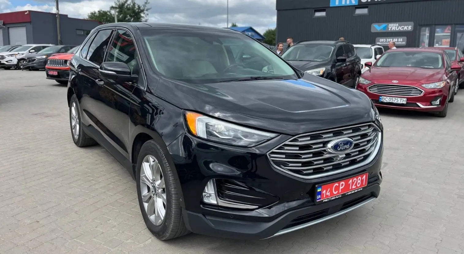 Ford Edge Titanium 2019 — чорний кросовер