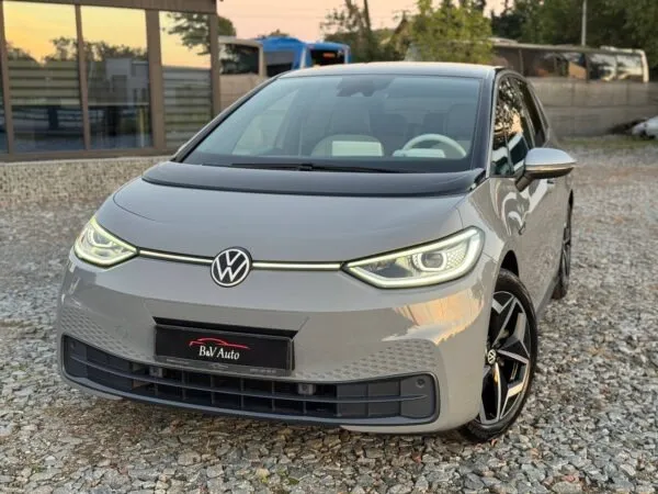 Volkswagen ID.3 2020 — сірий електрохетчбек