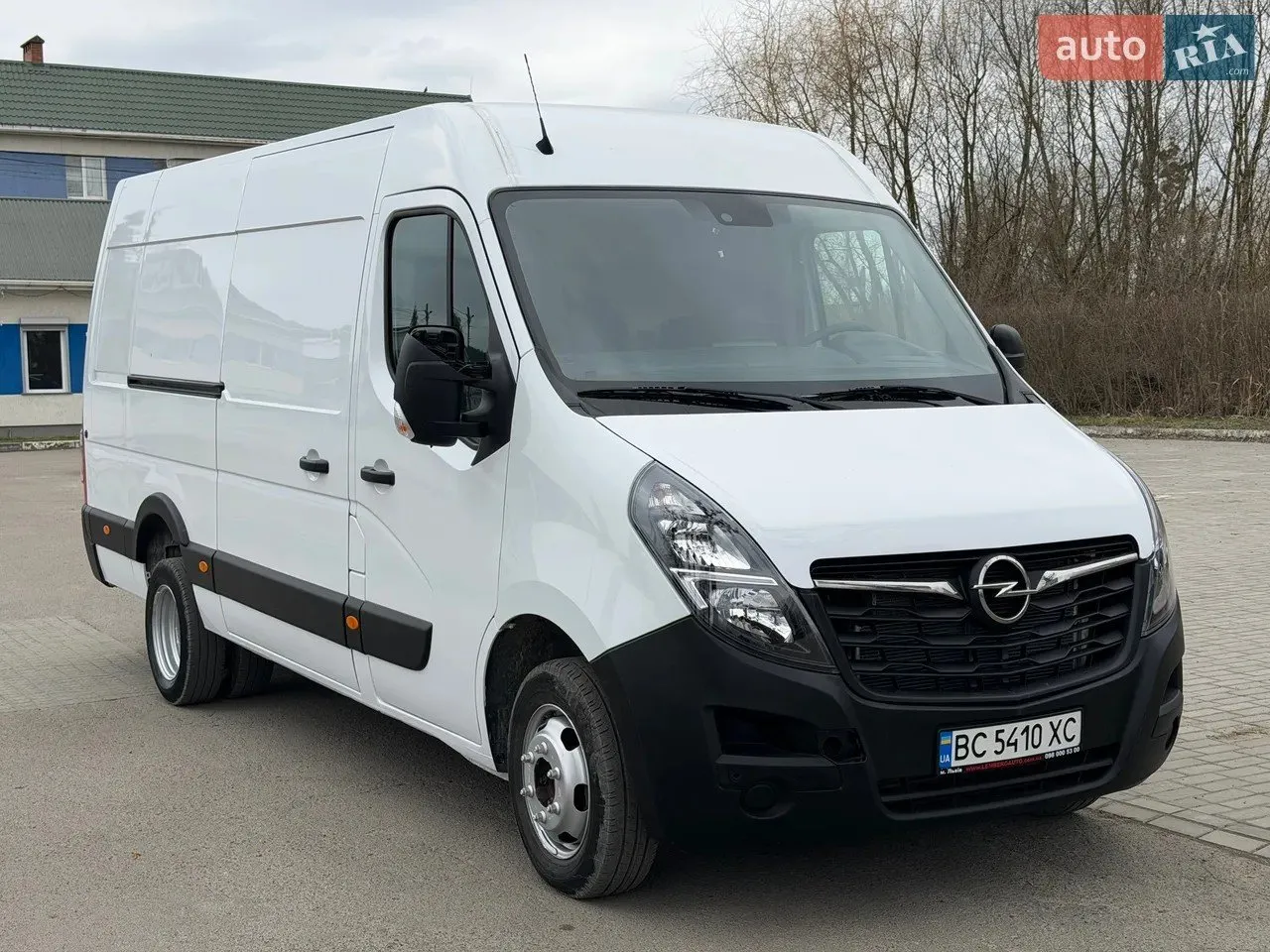 Opel Movano 2020 — білий фургон