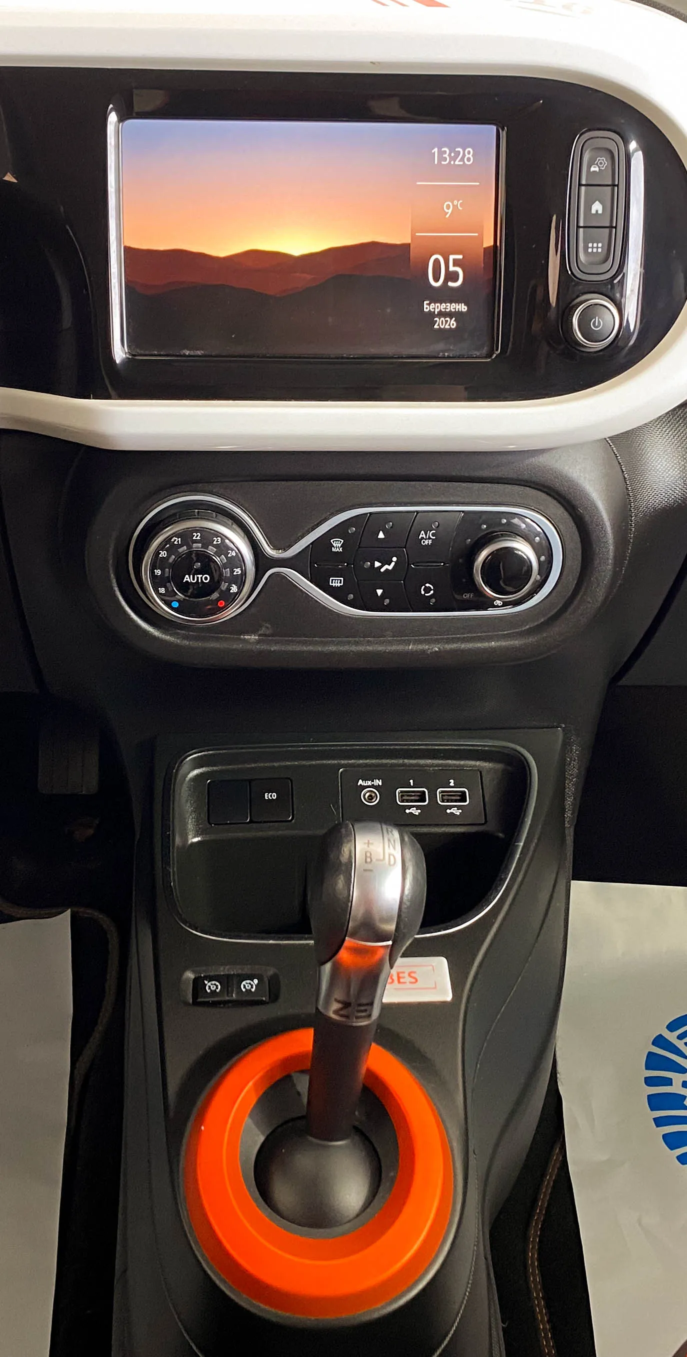 Renault Twingo Electric 2020 — фото 2