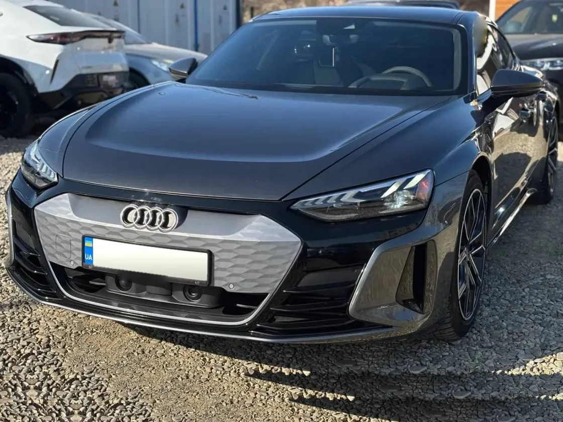 Audi e-tron GT 2022 — фото 2