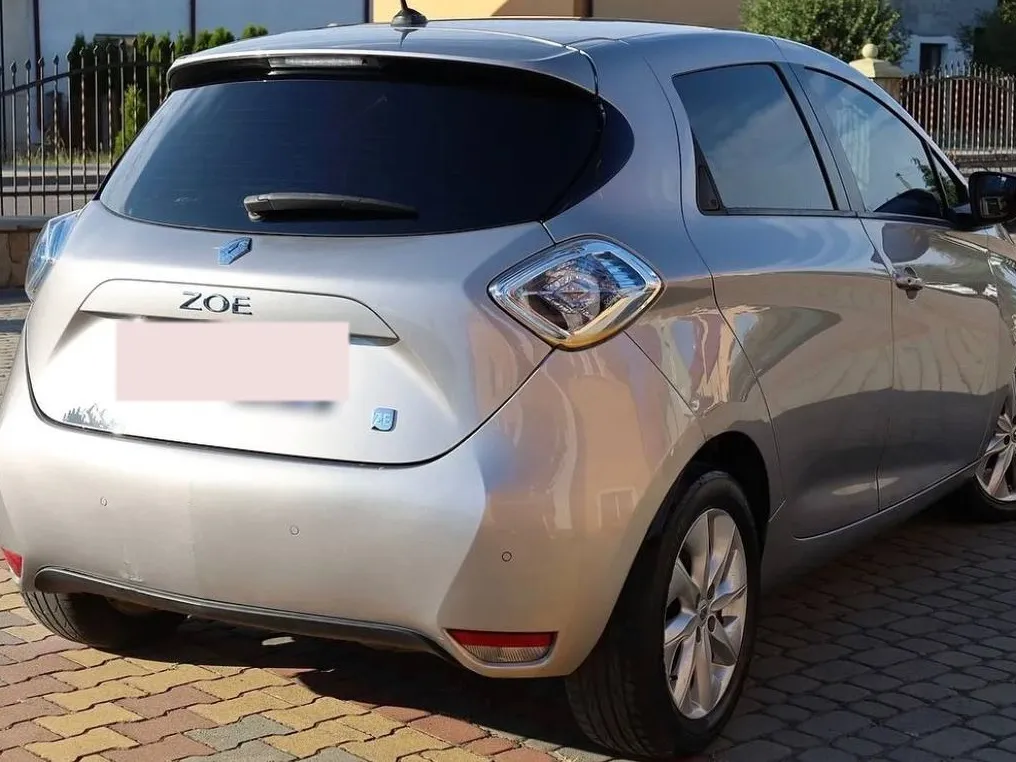 Renault Zoe 2014 — фото 2