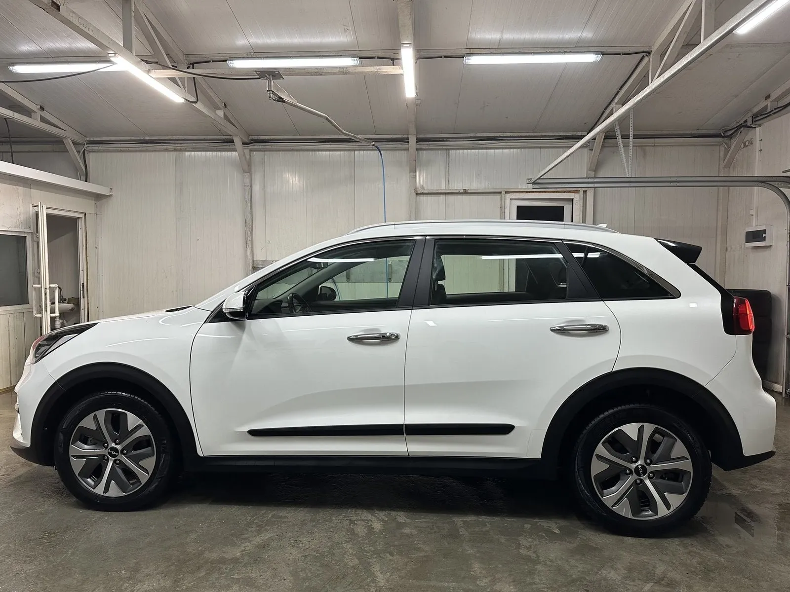 Kia Niro EV 2022 — фото 2