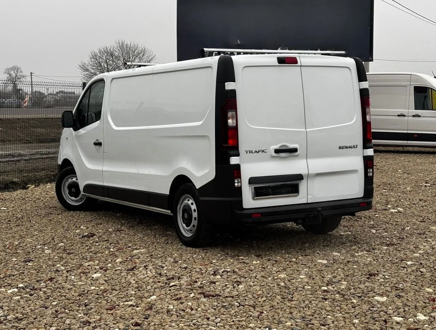 Renault Trafic Long 2020 — фото 2