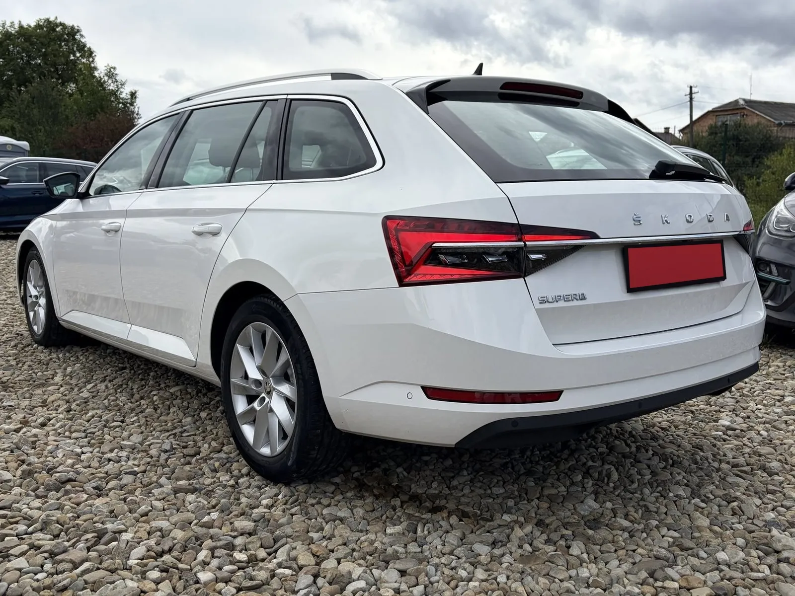 Skoda Superb Combi 2021 — фото 3
