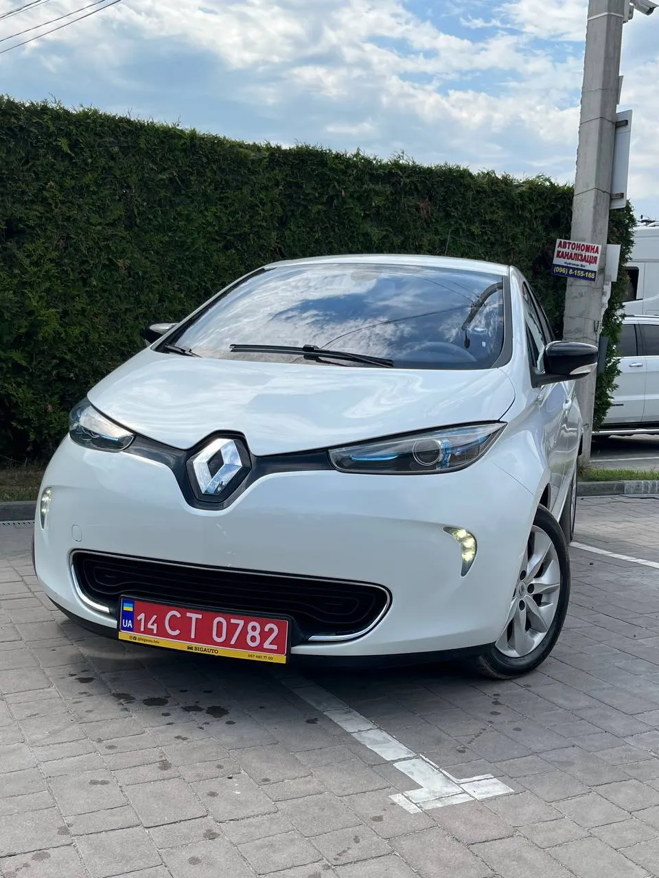 Renault Zoe 2016 — фото 3
