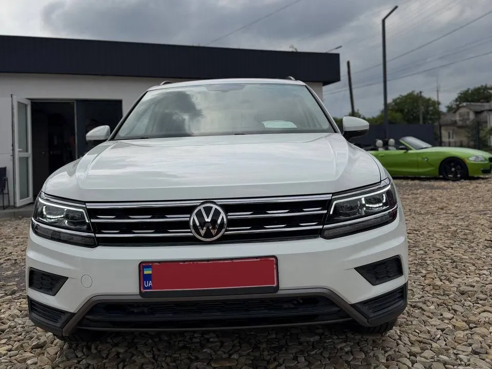 Volkswagen Tiguan SE 2019 — фото 3
